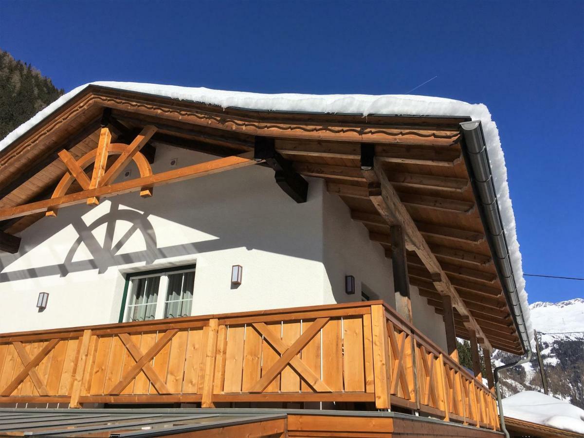 Ferienhaus Weixelbraun Mallnitz Bagian luar foto